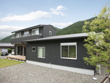 海山の住宅